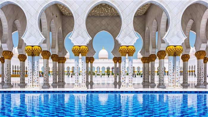 Up to 10% off on selected Etihad flights - how about visiting Abu Dhabi?